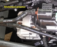 Hadice v motorovom priestore.jpg